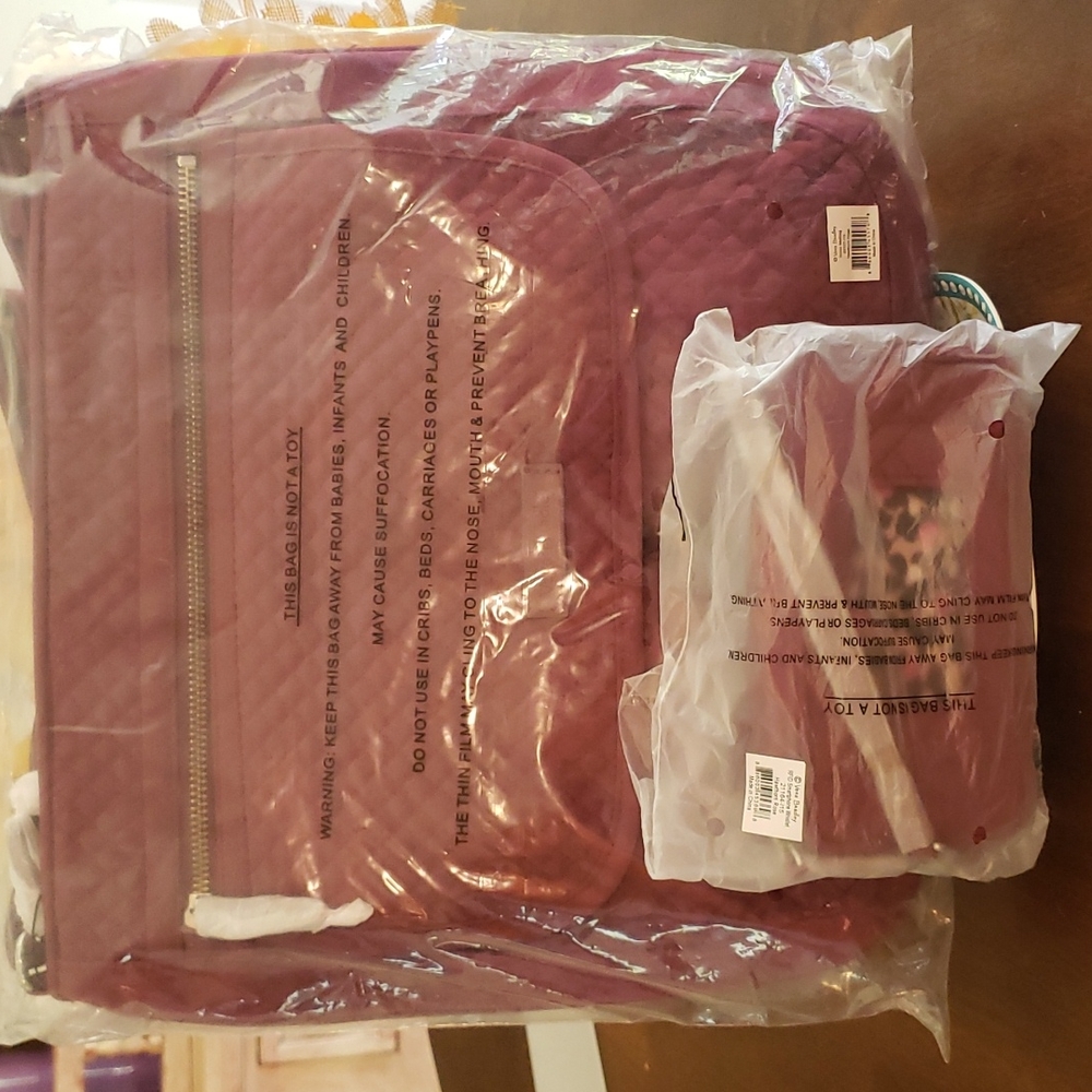 NWT 2 Vera Bradley Iconic Mailbag & NWT RFID Smartphone Wristlet Hawthorn Rose